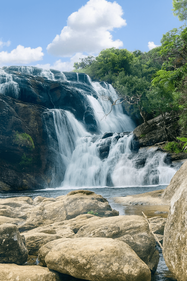람보다 폭포(Ramboda Falls)/ 출처 : 웨이크업 뉴스